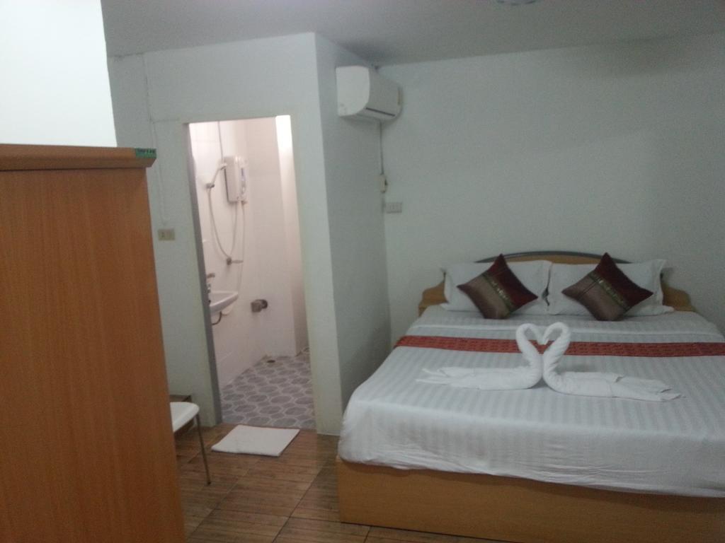 Chaam Guesthouse تشا أم المظهر الخارجي الصورة