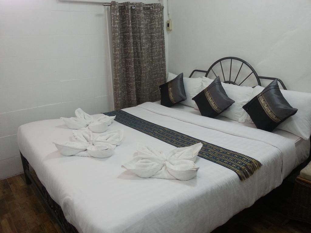Chaam Guesthouse تشا أم المظهر الخارجي الصورة