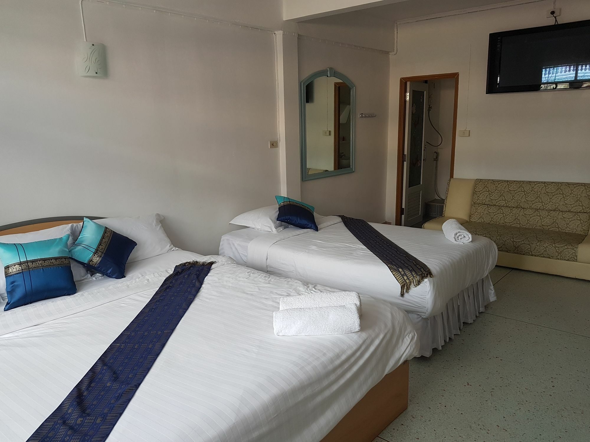 Chaam Guesthouse تشا أم المظهر الخارجي الصورة