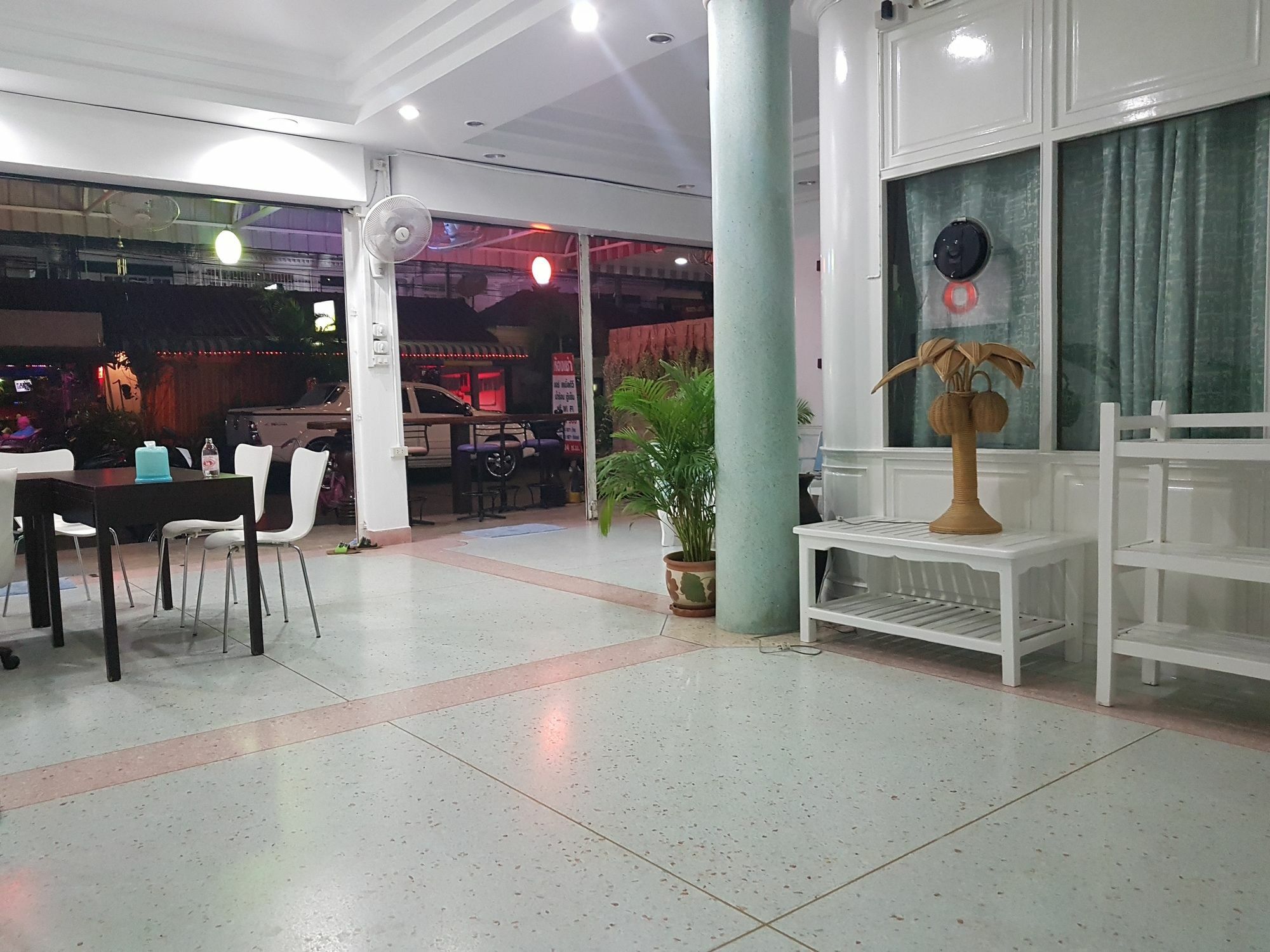 Chaam Guesthouse تشا أم المظهر الخارجي الصورة