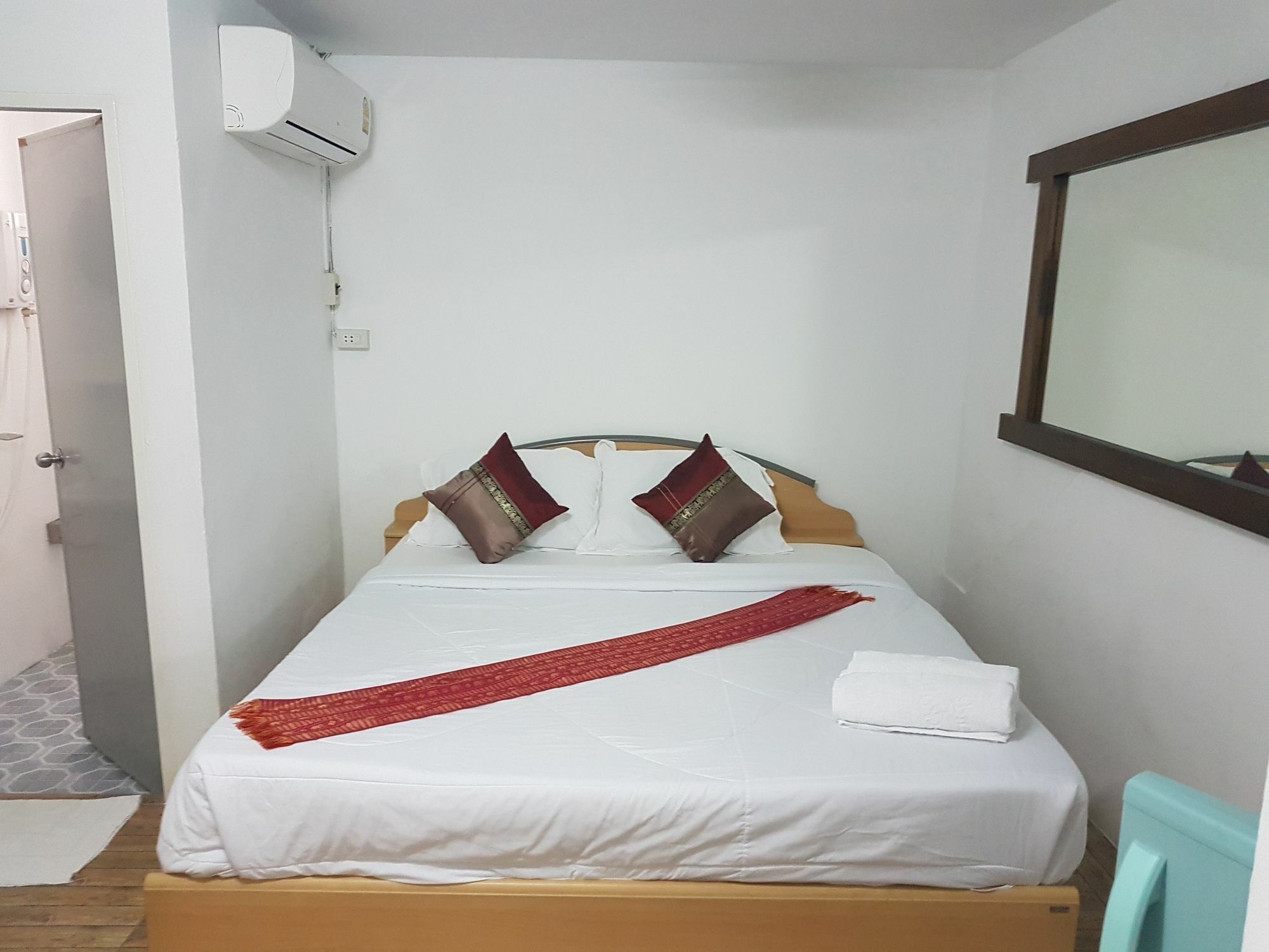 Chaam Guesthouse تشا أم المظهر الخارجي الصورة