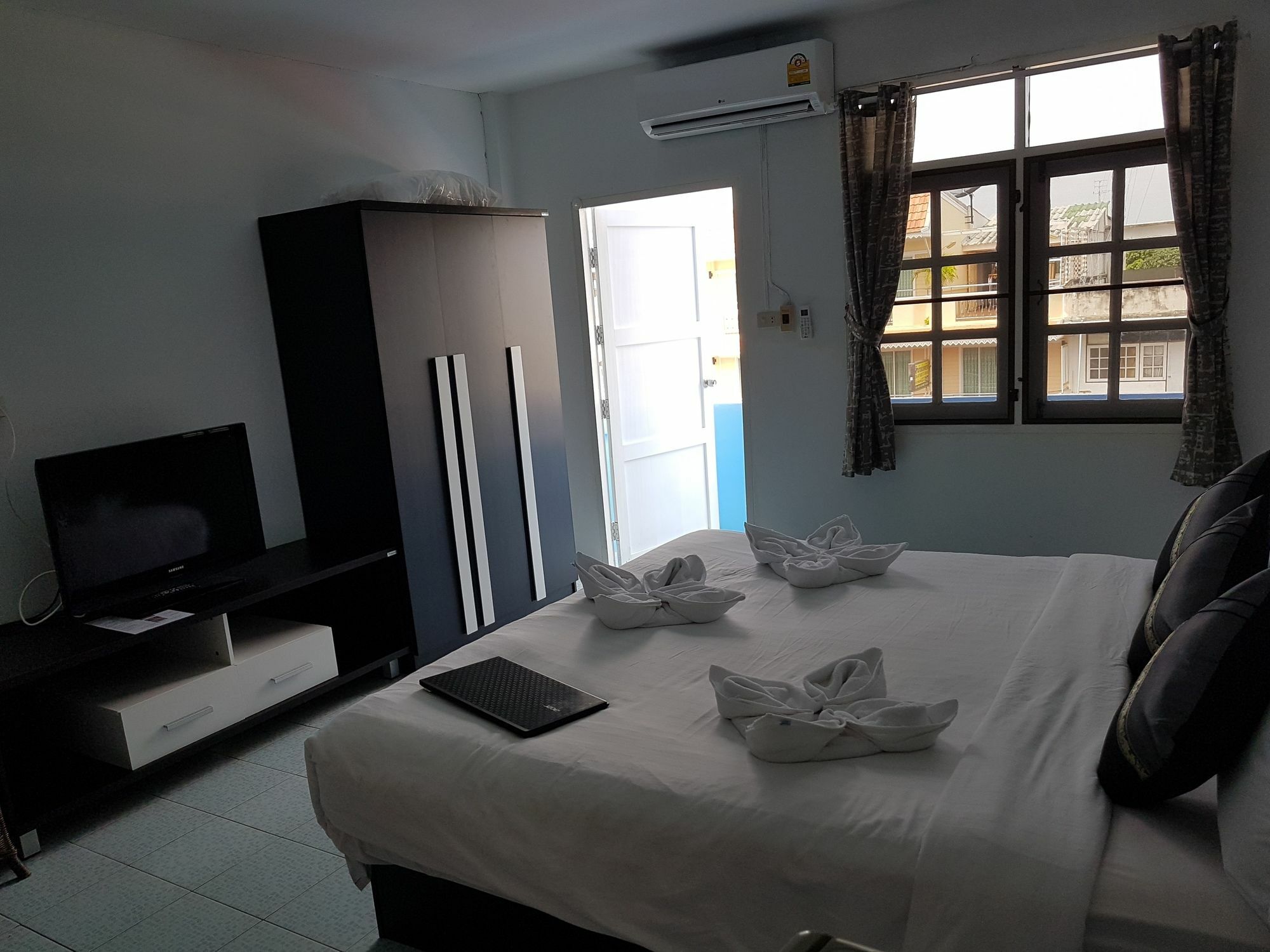 Chaam Guesthouse تشا أم المظهر الخارجي الصورة