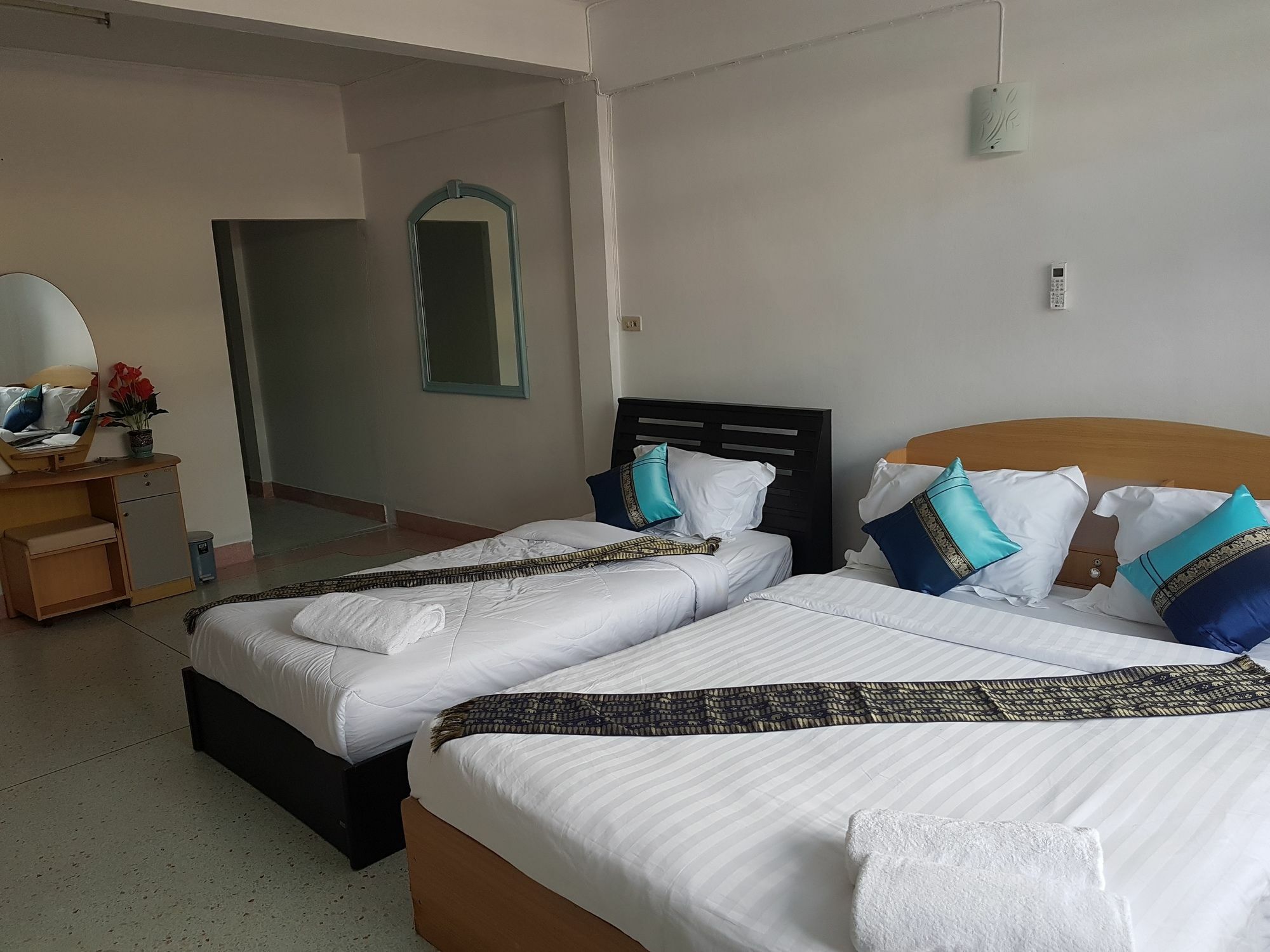 Chaam Guesthouse تشا أم المظهر الخارجي الصورة